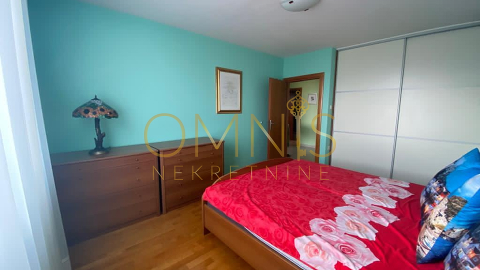 Rešetari, 3S+DB ,balkon ,133 m2